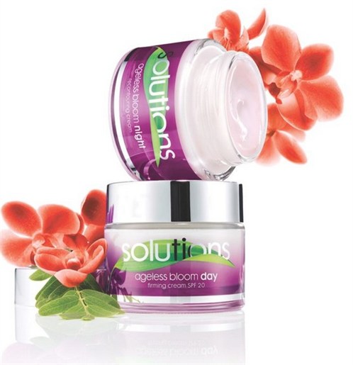 AVON Solutions Ageless Bloom кремове